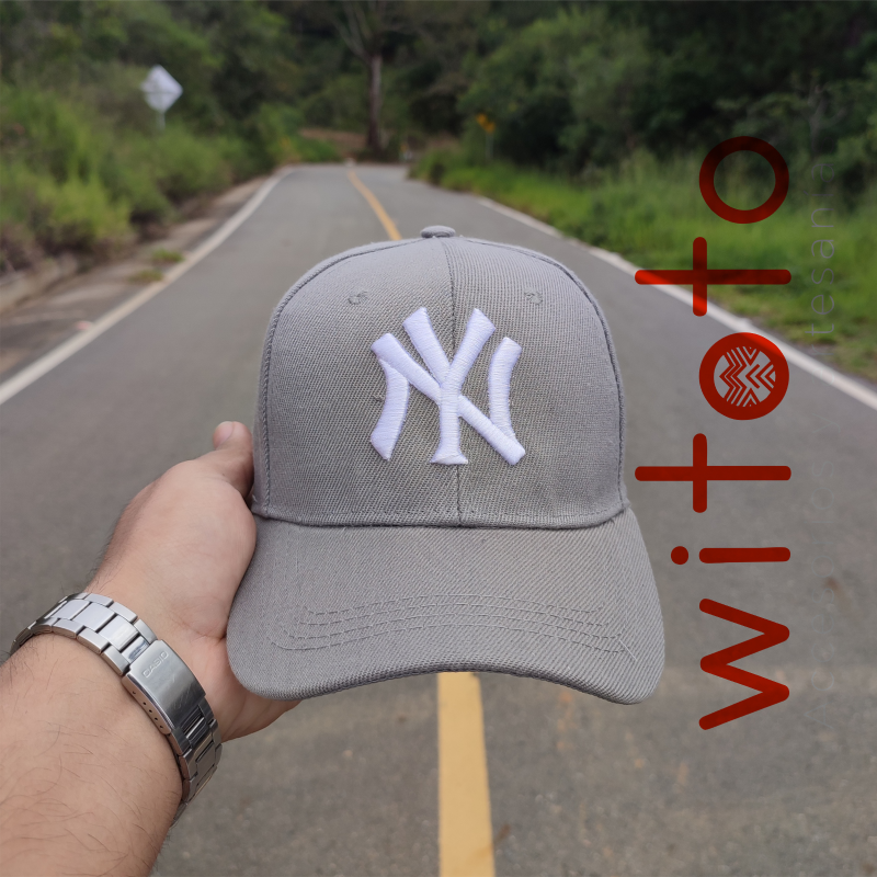 GORRA YANKEES GRIS LOGO BLANCO